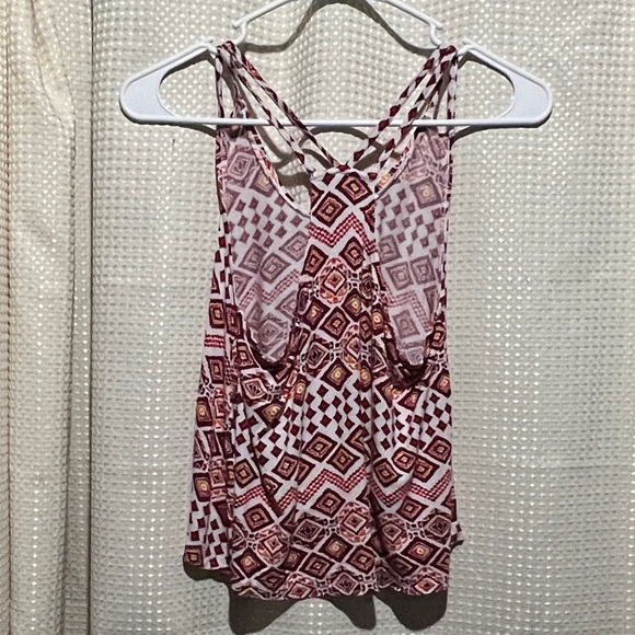 Charlotte Russe Patterned Razorback Crop Top - Picture 3 of 3
